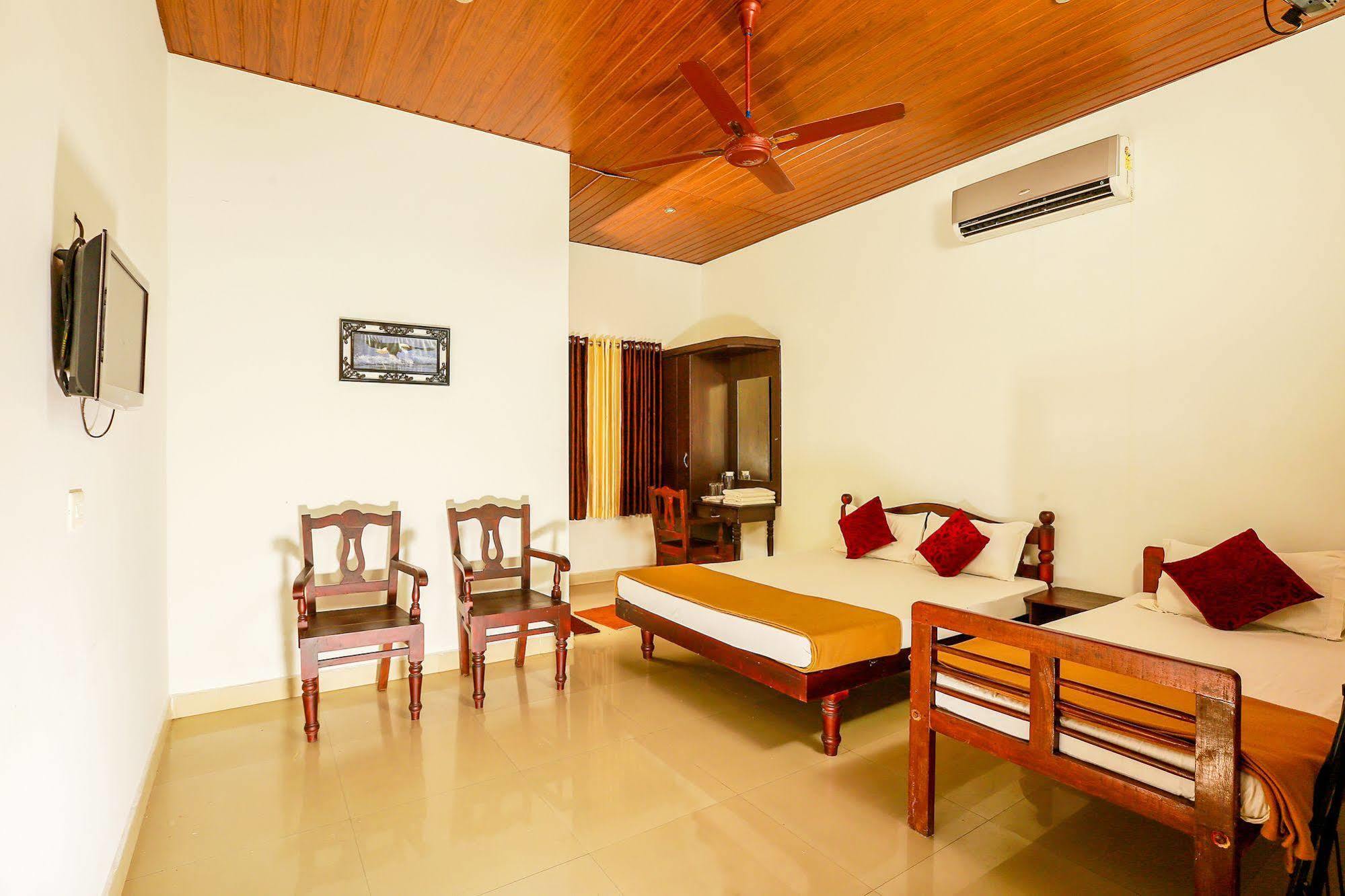 Baywatch Beach Resort Alappuzha 外观 照片